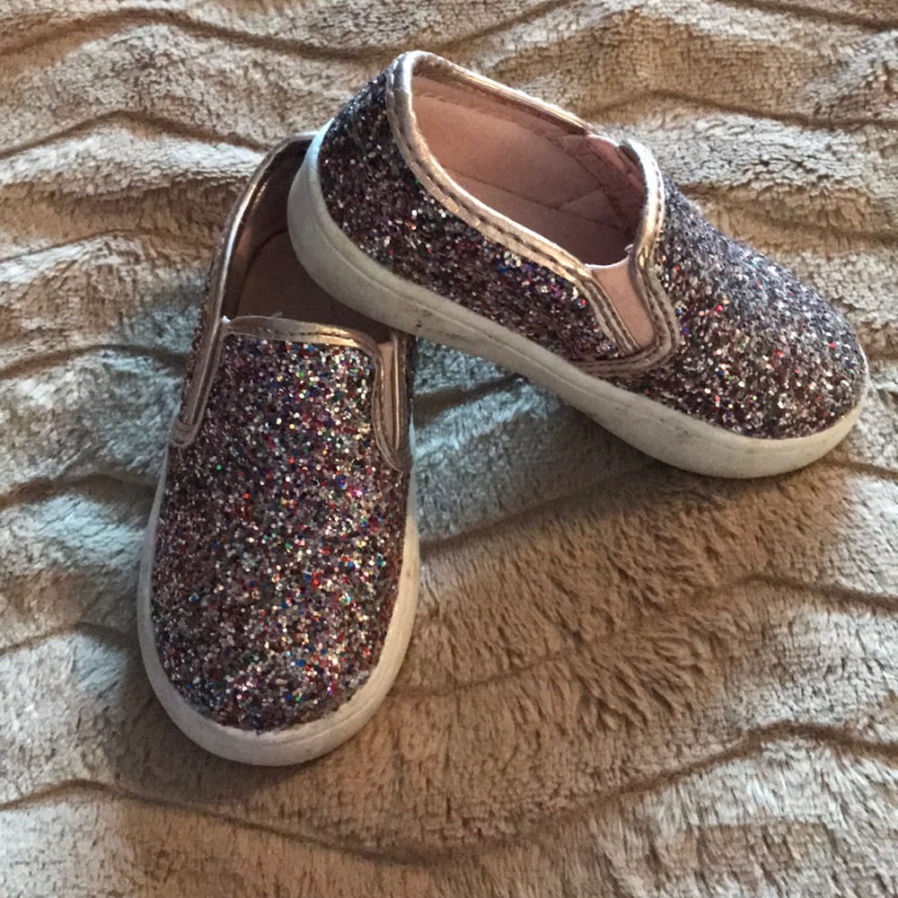 Cute sparkly shoes - Picture 2 of 7